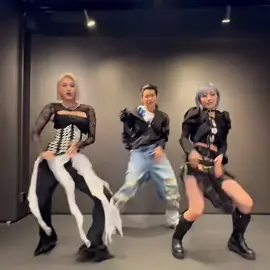 rồi có ngay em ghệ bèo nhất nhóm luôn, múa với mấy chị mà slay hơn chính chủ nữa ☺️🫶🏻 #keonho #fyp #xh #viral #j4f 