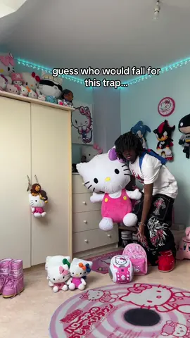 @[ᴍᴜʀ - ᴢᴇᴇ]®  #murzz #sanrio #hellokitty 