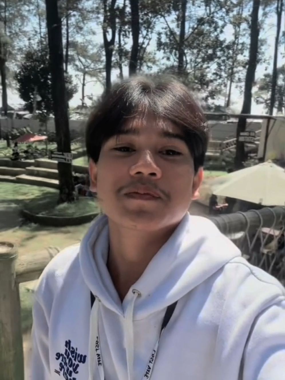 suka valen berkumis atau tidakk gaess? coba kasi tau di komen yaa #CapCut #fyp #valenda7 #valenpamekasan #xybca @DA7.Valen 