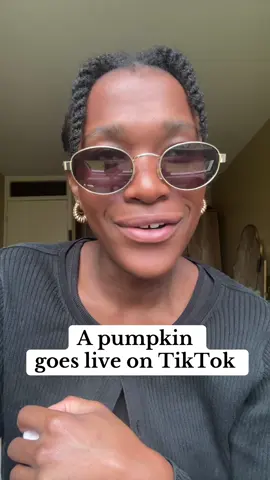 A pumpkin goes live on TikTok #comedysketch #comedyskit #tiktoklive #pumpkinseason #leahdavis 