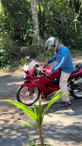 tua tua gini tetep gagah#fyp #fypage #ninjarrold150 #jawapride #sadstory 