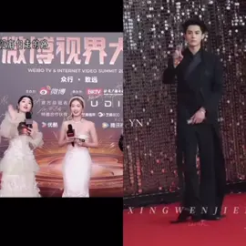 Gemmesh banget yang nungguin ayangnya dan ikut tersenyum dengar jawaban 🤭😁💜💙#dylanwang #Bailu #weibo #beijing #coupledilu 