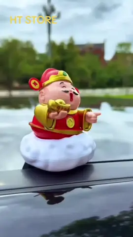 Chạy xe an tâm, tiền vào êm êm – có Ông Thần Tài lắc lư đồng hành, hành trình thêm may mắn!#tết2026 #tếtbínhngọ2026 #tết #phụkiệntrangtrítết #thầntài 