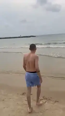 Free at last! 🙏🏼💙 After being kidnapped on October 7, 2023, and surviving more than two years in Palestinian Islamic Jihad captivity in Gaza, Rom Braslavski is living life again! 🌊🇮🇱 Credit: N12 news, Amit Braslavski