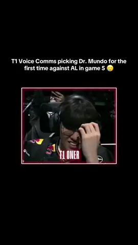 It’s a do-or-die match and this team decided to pick Dr. Mundo for the first time without practice. Mind you, Oner also said in an interview that he’s never played the champ before until that time 😵‍💫 #oner #faker #t1lol #t1win #worlds2025  