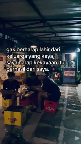 selamat malam warga kabupaten☘️ #grobogan24jam #groboganhits✨ #fyp #masukberanda #fypage #pulokulon #theclovesandthetobbaco #clover #celtics #katakata #tcat 