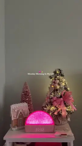 Monday Mornings ✨💞 #mondaymorning #morningroutine #morninginmylife #morninginthelife #pinkchristmas @Hatch for Sleep @medicube global 