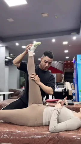Bảo dưỡng cơ thể đều đặn hàng tuần cùng Tony nhé 🥰🇻🇳💪🏻 #Fitness #viral #massagetherapy #stretching #tonyyyyfitness 