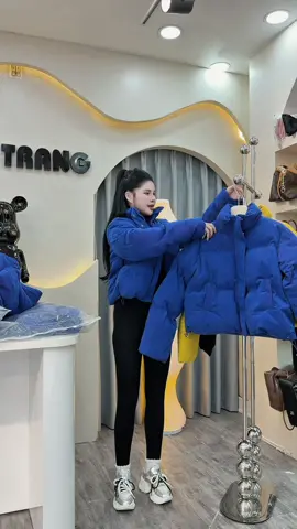 Chiếc áo khoác vừa đẹp vừa rẻ 💃🏻#trendingtiktok #xuhuongtiktok #moingaymotoutfit #thoitrangnu #xuhuong 