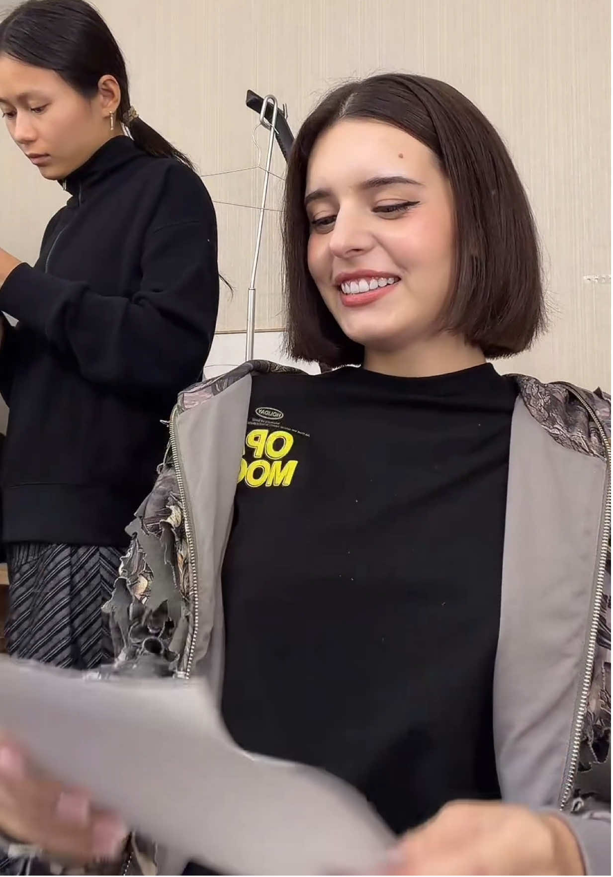 Очень много всего я вложила в эти сьемки и планировала их еще с мая а сняла в конце октября , но жду недождусб результата ))))