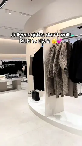 I WOULDNT MISS OUT!! #girls #aestetic #jellycat #slippers 