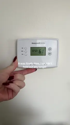 Anyone else still holding out to turn their heat on? #maine 