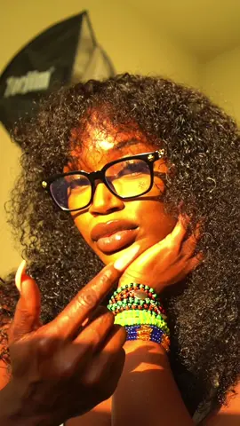 Early morning bird gets the first worm 🙈#fyp #thesun #thinkingaboutyou #masego 