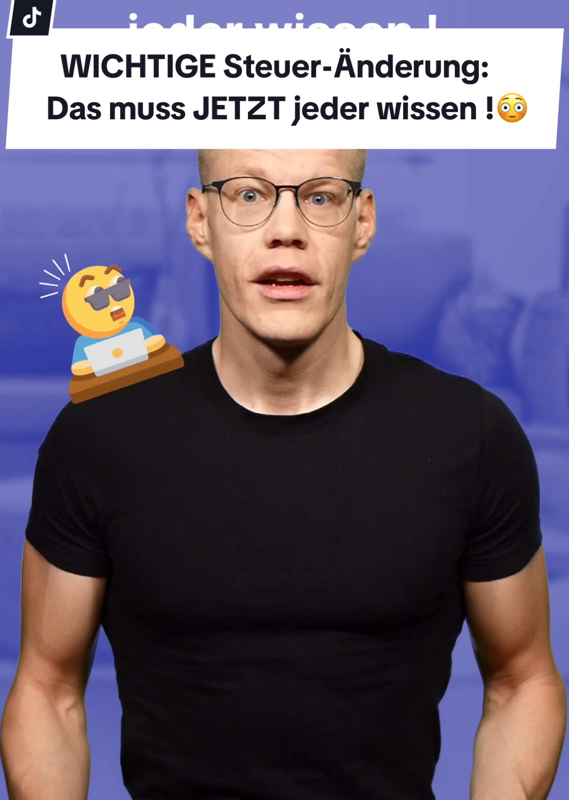 Wichtige Steuer-Änderung: Das muss jetzt jeder wissen !😳 denn wenn du diese Änderung nicht willst, musst du aktiv werden. Hi Tim, hast du schon von der Änderung gehört, die Millionen Steuerzahler betrifft und im schlimmsten Fall dich sogar Geld kosten kann. Nee welche meinst du ? Na es geht um unsere Steuerbescheide.  Was ist damit ? Was kaum einer weiß, diese werden dir ab 2026 nicht mehr per Post in Papierform zugestellt. Heißt ich warte dann vergeblich auf meinen Steuerbescheid im Briefkasten ? Richtig, denn alle Steuerbescheide werden ab 2026 nur noch digital zugestellt, wenn du deine Steuererklärung mit ELSTER machst.  Das wusste ich nicht. Ja durch die Neuregelung, werden alle Nutzer von ELSTER, die ihre Steuererklärung dort digital einreichen, automatisch auf den elektronischen Erhalt der Steuerbescheide umgestellt.  Und wenn ich das nicht will ? Dann musst du selbst aktiv widersprechen.  Und wie mache ich das ? Du gehst in deinem ELSTER Konto auf „Formular & Leistungen, dann auf „Einwilligung zur elektronischen Bekanntgabe„ Ein Begründung musst du nicht angeben & der Widerspruch gilt dann auch gleich für alle zukünftigen Bescheide.  Richtig wichtige Info danke, die teile ich direkt an meine Freundin. Mach das und smartsteuer folgen nicht vergessen denn…#steuern #steuererklärung #elster #steuerzahler #smartsteuer 