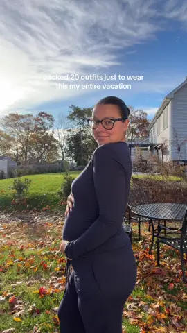what I’m wearing today 3 months pregnant #OOTD #momootd #pregnancyoutfit 