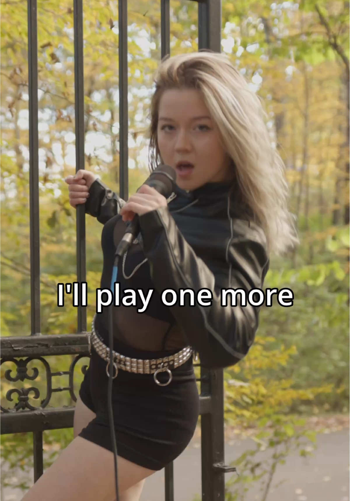 spicy rock? Baddiecore? What is it? 