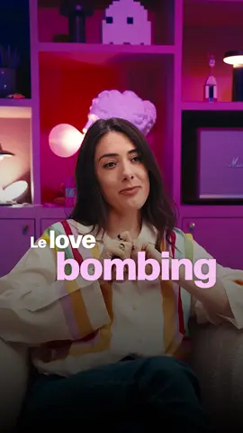 Comment repérer quelqu’un de toxique à tous les coups ? Leur arme secrète, c'est le love bombing. Ces personnes vont te bombarder d'amour sans raison, pour te rendre accro en un clin d'œil. Des cadeaux, des gestes tendres, de l'affection à profusion... jusqu'à ce que le piège se referme. Et là, tu te retrouves face à un changement radical : l'affection disparaît et laisse place à l'agressivité. Alors, comment te protéger ? À chaque fois que quelqu'un te fait une love bombe, pose-toi cette question : *Est-ce que ça te coûte quelque chose ?* Ce qui est gratuit n’a pas de valeur. Alors, quand on te donne énormément sans raison, méfiance…