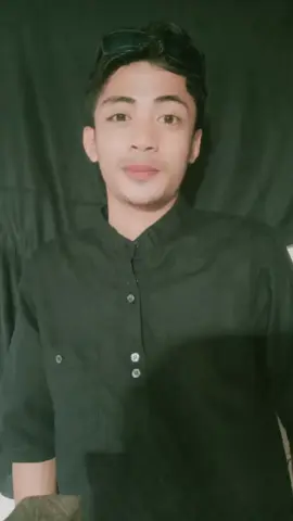 lagu India #Bollywood itu keren sedikit pesan aku malam ini kalau komentar kalian lama baru aku balas berarti aku kerja bukan berarti aku sombong🙏🙏🙏🙏