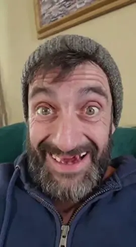 Se acerca navidad y el tío lo sabe #sora2 #navidad #familia #tioborracho #nochebuena 