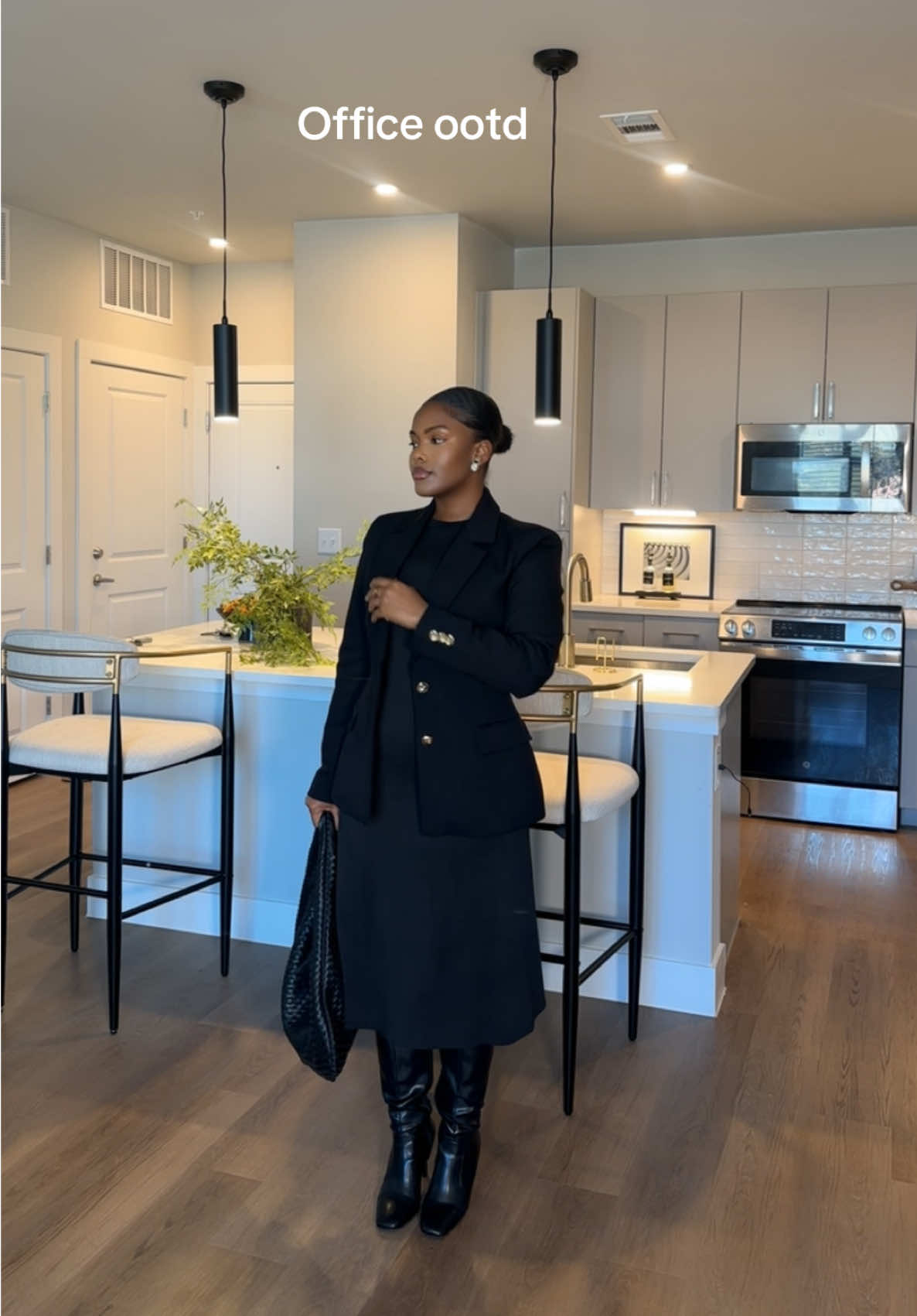 Heyy!  #modestoutfits #blackgirltiktok🤎 #officeoutfit #outfitinspo #ootdinspo 