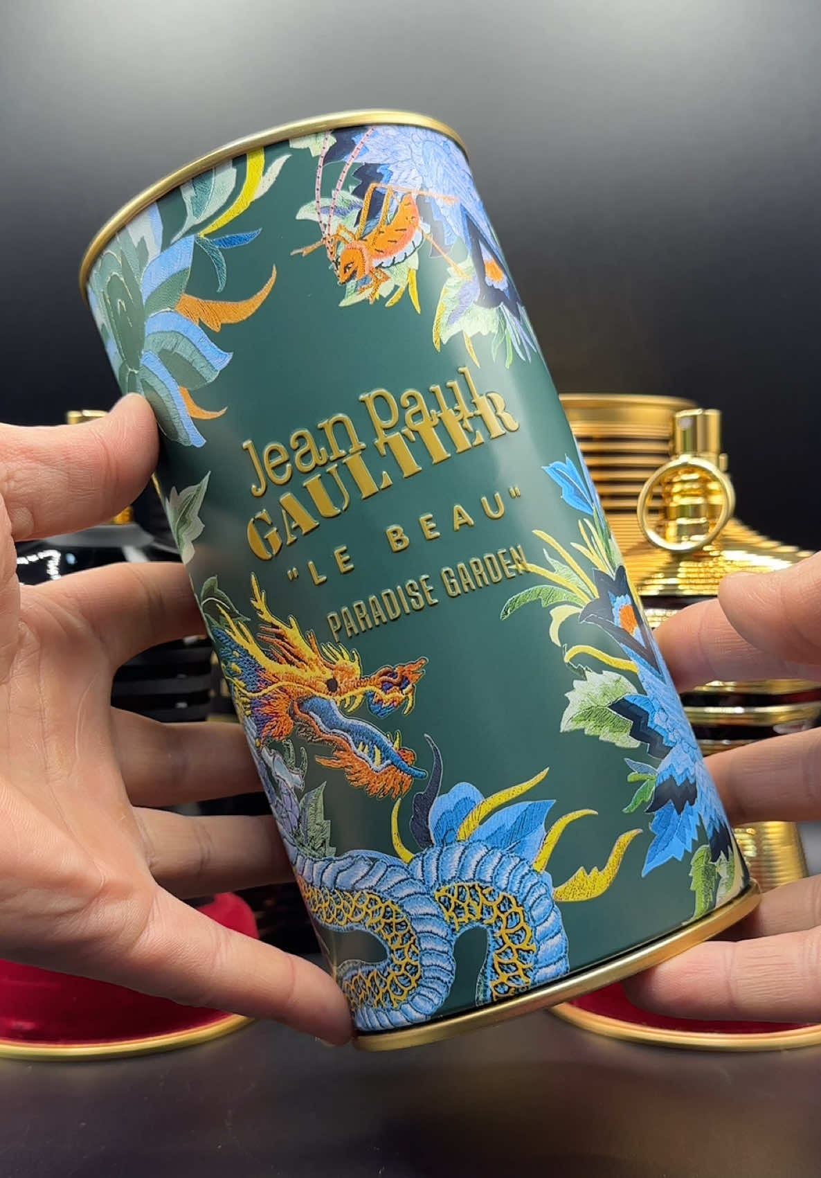 Le beau paradise garden 10ml=2800da la livraison 58 wilaya bienvenue chez KB Parfumerie #kb_parfumerie #parfum #parfumerie #fyp #foryou 