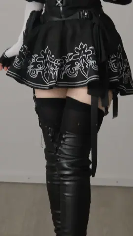 my first version of a 2B techwear/ darkwear version ♡ #nierautomata #cosplay #techwear #darkwear 