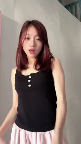 sebelum pergi harus pake sunscreen scora dulu💘 #scora 