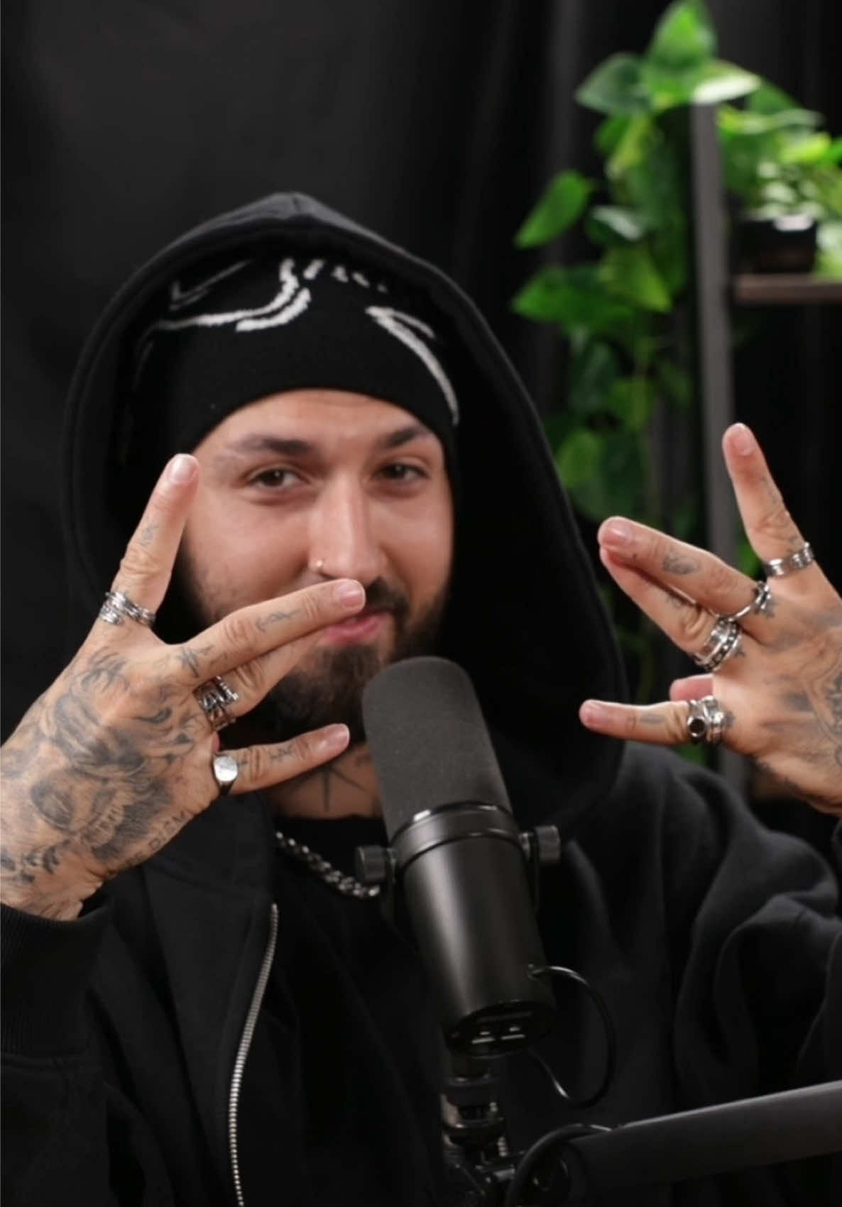 “At least you’re pretty” 😂