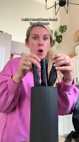 Every kitchen needs a reliable edge 🔪 The Hunter.Dual Knife Set combines durability, balance, and style for effortless prep. From weeknight dinners to holiday feasts, these knives make every cut smooth and precise. A must-have gift for any home cook or foodie. 🎁✨ #hunterdual #chefknife #kitchentools #holidaygifts #tiktokshopblackfriday 