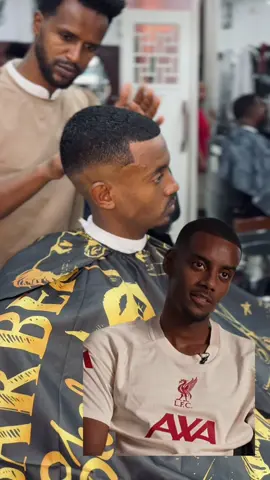 Isak,gakpo and sckelyአስገራሚ መመሳሰል#adonay #buzzcut #yutinass #cleancut #barbershop 
