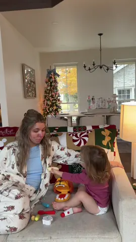 Starting dec 1, I’m bringing back VLOGMAS! Do the countdown is on y’all!!!!! ❤️❤️❤️ I hope you all have a great week!!! #momof3 #sahm #morningvlog #realisticmomlife #slowmorning 