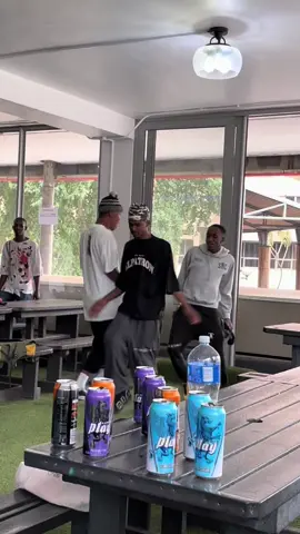 ONCE YOU START WITH THIS MOVE, you can’t stop 😭😭😭@Djy Smallz Sa #fyp #zinedinethabang🇫🇷 #sdudlamovement #thabangww 