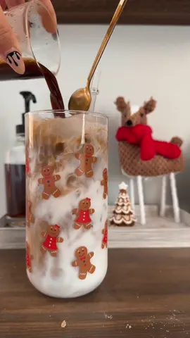 I’m obsesssssssed with my coffee bar 🧋 #coffee #coffeebar #tiktokshop #goodfinds 