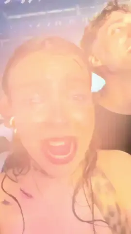 Giusto uno schizzetto… @Martina @davidefausti #elodieshow2025 #elodie @ELODIE 