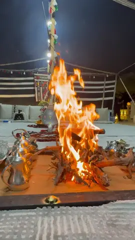 #حايل #اكسبلور #الشتاء #شبة_نار #شعر  حاول تسولف لي عن البل والقصيد ‏انا السوالف في العرب .. ما احبها