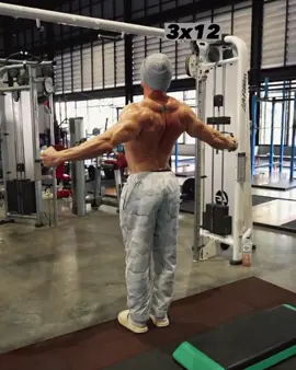 Gym training #🦾💯 #jolendner #foryou #foryoupage #100kviews >>>