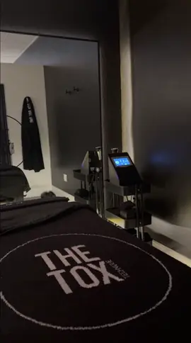 Come with me to The Tox Alamo to get my first body contouring experience  I booked the 60-minute Master Tox treatment, which included a body sculpting technique that helped contour my body. Their sculpting technique is designed to boost my metabolic rate, eliminate excess toxins, and aid in water retention. #health #wellness #bodycontour #sculpting #treament  