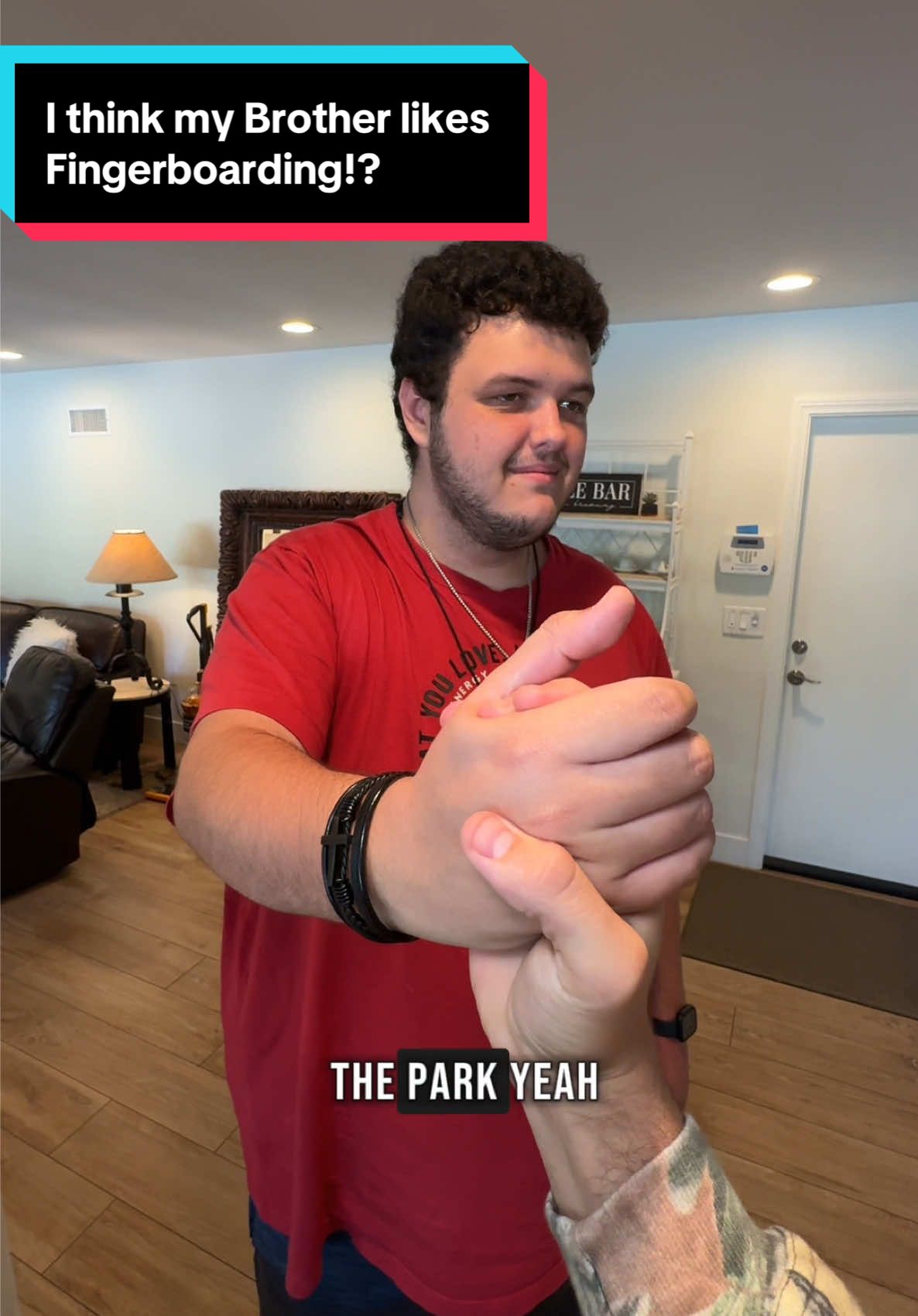 I think my brother is starting to like Fingerboarding🤩🔥 Use code JAKEPFB to SAVE 10% @Leo Simms  #fingerboard #fingerboarding #family #hobby #familyguy