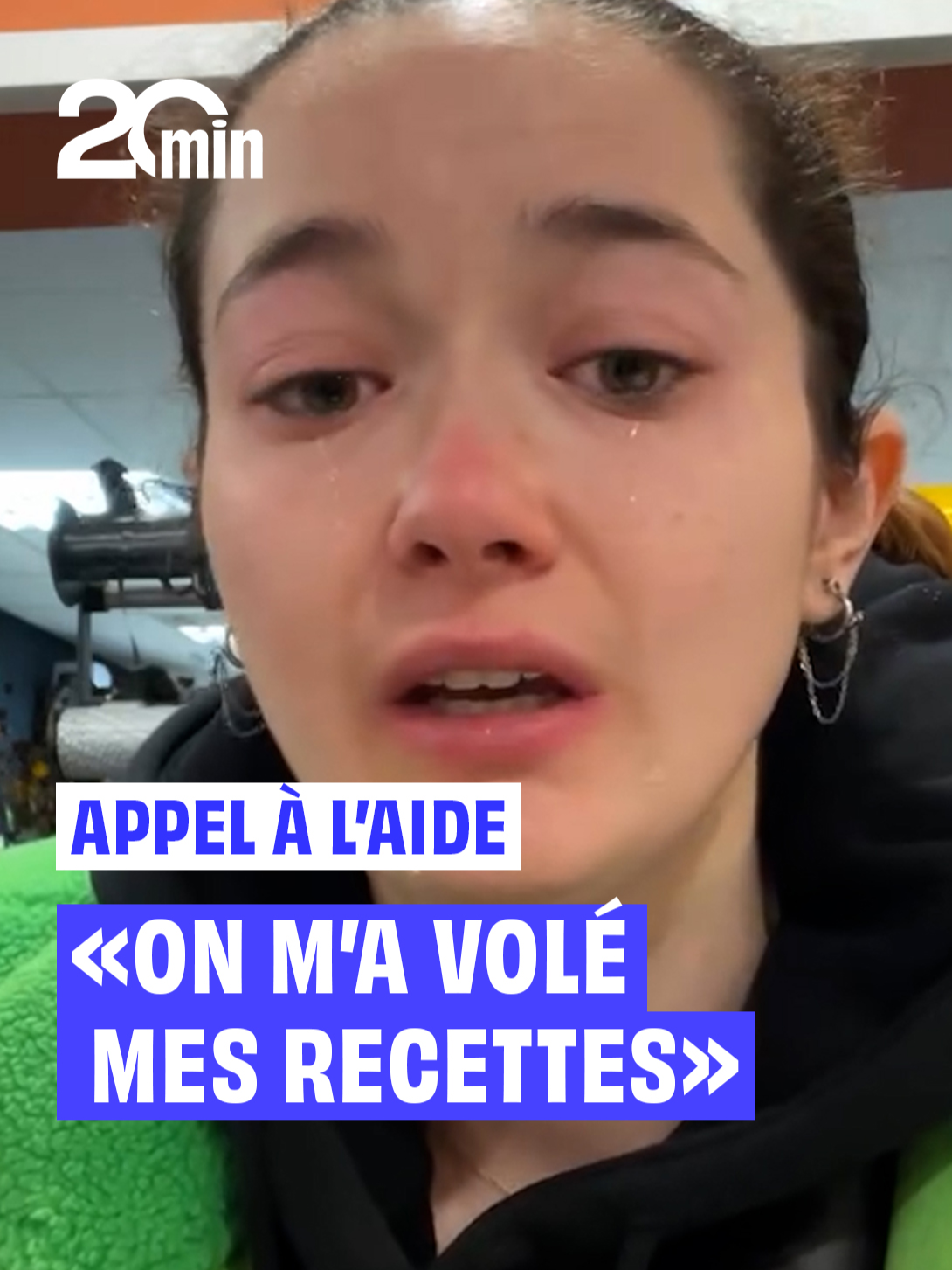 Avec une petite voix, les larmes dans les yeux et dans la gorge, Juliette, fleuriste et responsable de Floraison, à Caudry, dans le Nord, a partagé sur Facebook une vidéo « catastrophe ». Après des désagréments causés par la tempête, la « totalité des recettes de la Toussaint, en espèces et en chèques » de cette fleuriste, a été volée. #sinformersurtiktok #fleuriste #vol #toussaint #quiveutetremonassocie