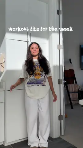 I am so ready to move my body this week 😜 Monday: @437  Tuesday: @Oner Active  Wednesday: @Nike  Thursday: @setactive  Friday: @nike  Saturday: @abercrombie & @Amazon  #workoutfits #workoutfitoftheweek #fitsoftheweek #gymfits #pilatesoutfits 