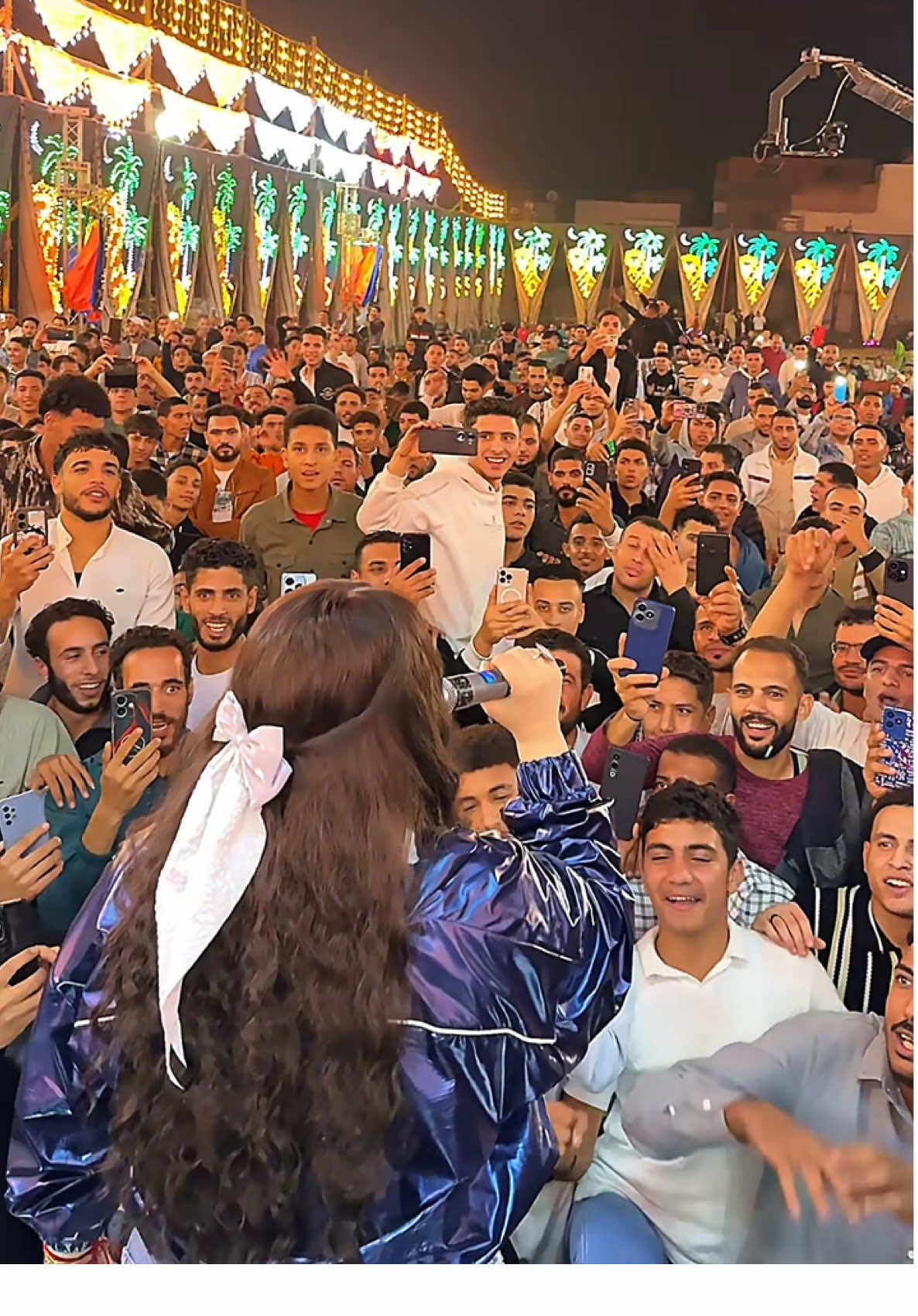 الشعب المصري كله بيقول تفاح يا ولاد ..😅🍎