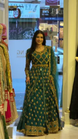 WATCH FULL👀 NEW AMAZING BEAUTIFUL LONG DRESS STYLE OUTFIT WITH A BODYSPLIT BY 7AATRANG🫶🏻❤️#7aatrang #CapCut #million #fyp #viral 