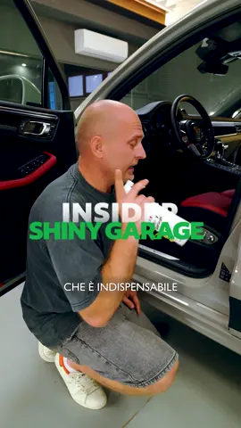 Pulitore interni auto pronto all’uso Shiny Garage Insider #exclusiveautodetailingmilano #detailingitalia #carcare #detailingworld @Shiny Garage | Car Care @Exclusive Auto Detailing Shop 