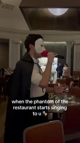 @Zach Simpson Actor that’s our phantom! #phantomoftheopera #phantom #broadway #nyc #theatrekid 