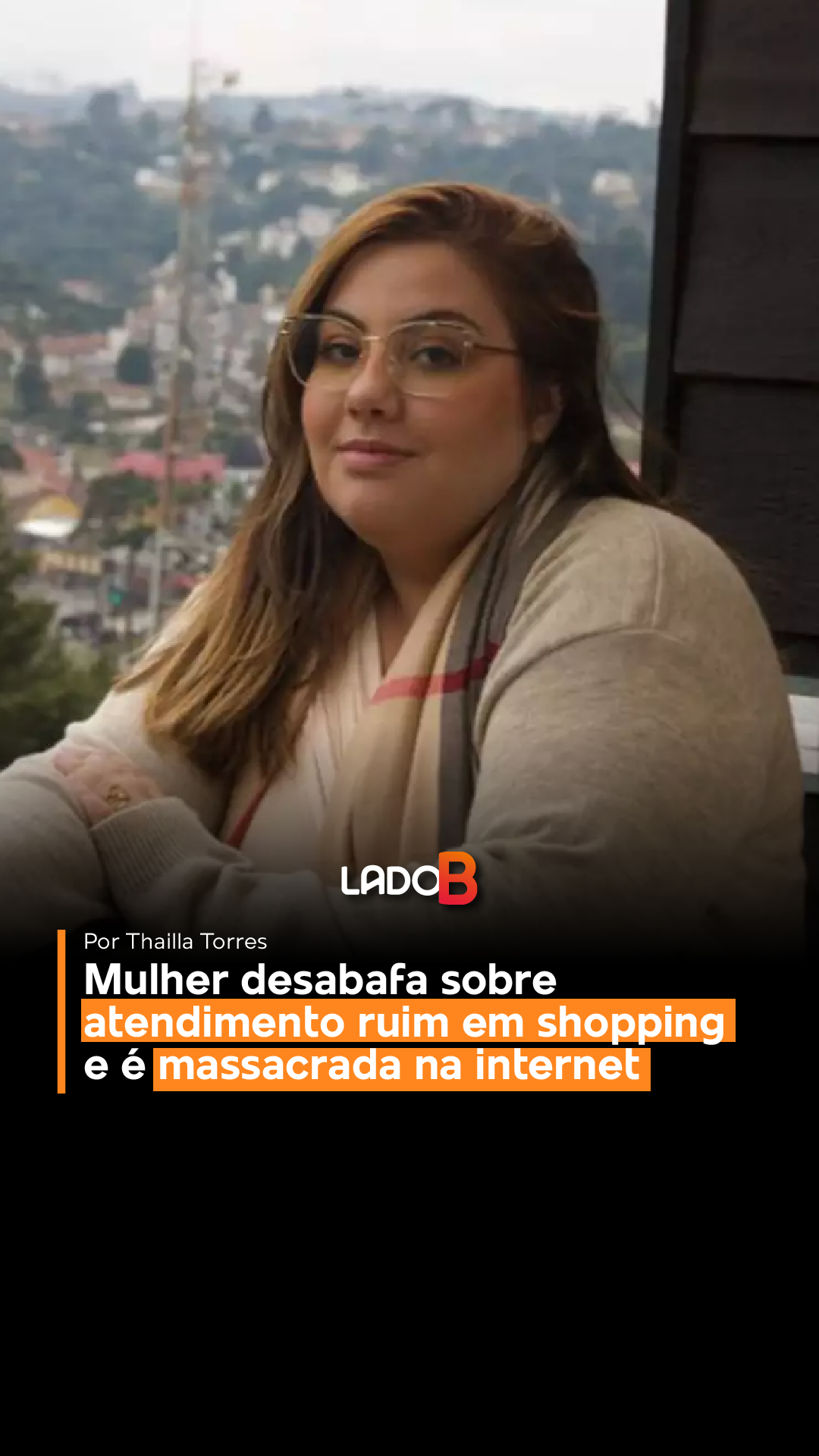 Mulher desabafa sobre atendimento ruim em shopping e é massacrada na internet Uma cliente foi hostilizada nas redes sociais após relatar mau atendimento em uma loja de sapatos em Campo Grande. 📲 Leia as notícias do Lado B no Campo Grande News. #campograndenews #noticias #ms #matogrossodosul #ladob
