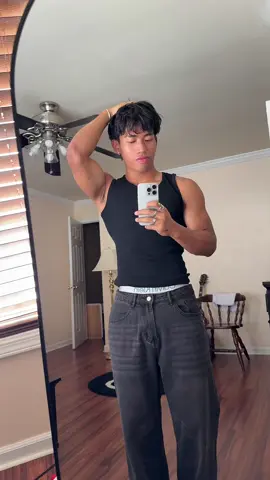 Calm #jeans #baggyjeans #OOTD #vintage #zbcxya 