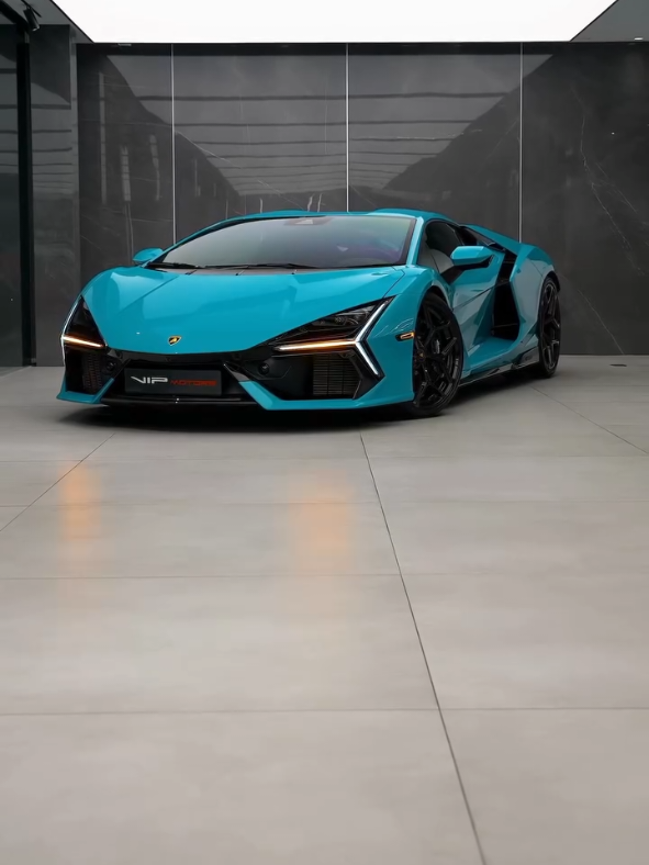 Unboxing New 2025 Lamborghini Revuelto and Essenza & Aventador 🥵🔥 wait for end 😱🥵🔥  #foryoupage #foryou #fypシ #viral #carslover 
