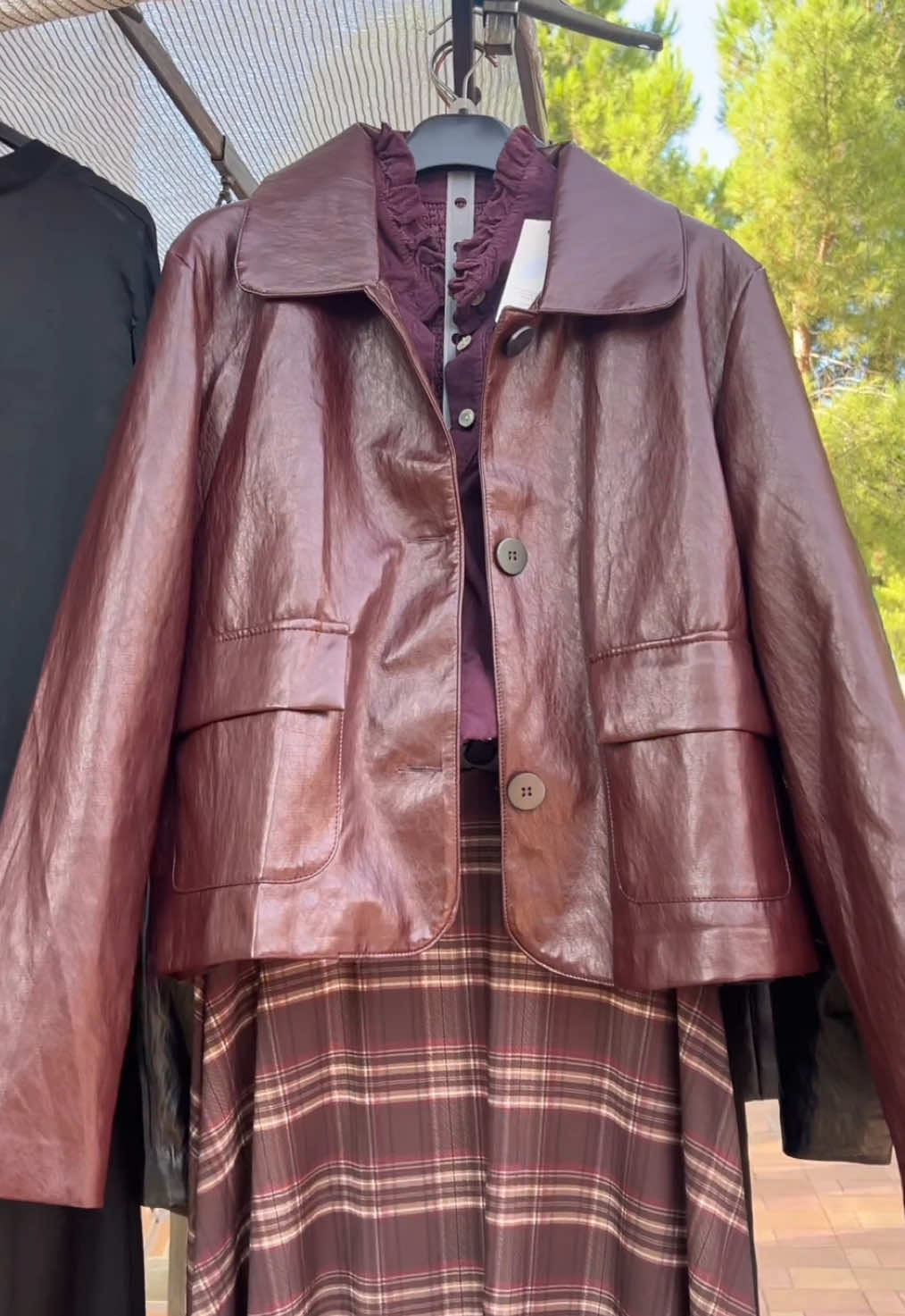 ¡Ya sabéis chicas! El primer y tercer viernes de cada mes, nos vemos en el Mercadillo de Pozuelo #brandybe #mercadillo #mercadillomadrid #outfitinspo #planesmadrid 