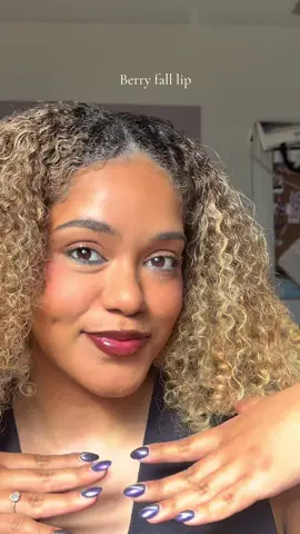 easy, 2 step, glossy fall lip💋😍 #falllip #glossylips #fallmakeup #fyp #roadto2k 