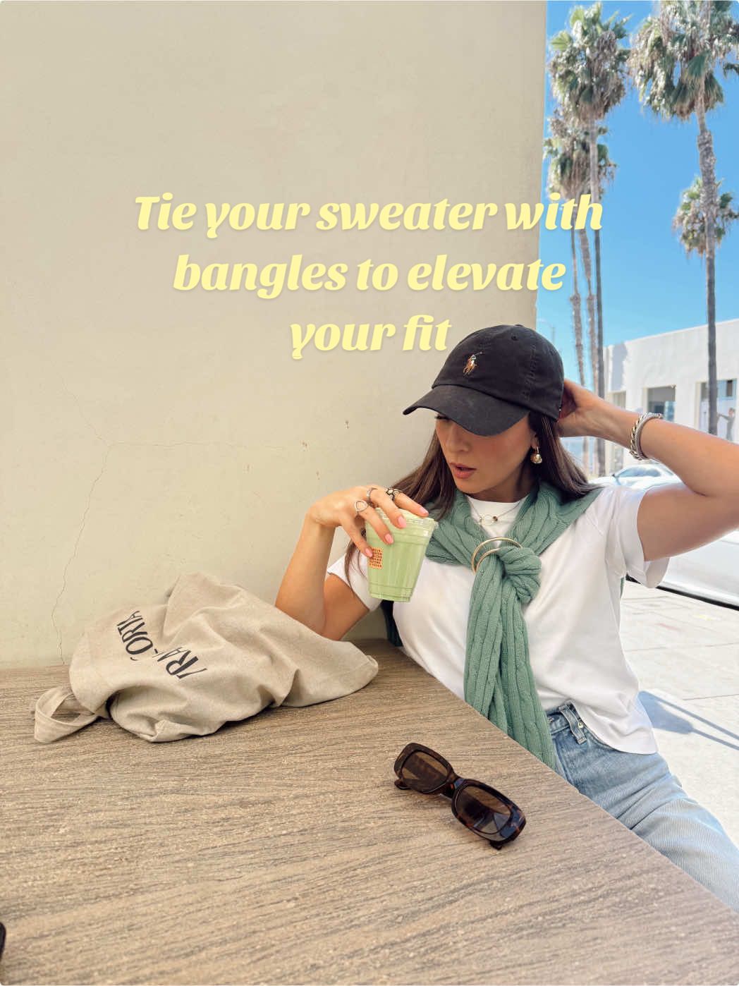 ✨ Elevate your fit with this cool hack. Who says you have to sacrifice style when opting for comfort? Give it a try and follow for more stying tips!  #fashionhacks #stylingtips #fashioninspo #fallfashion #sweaterweather 